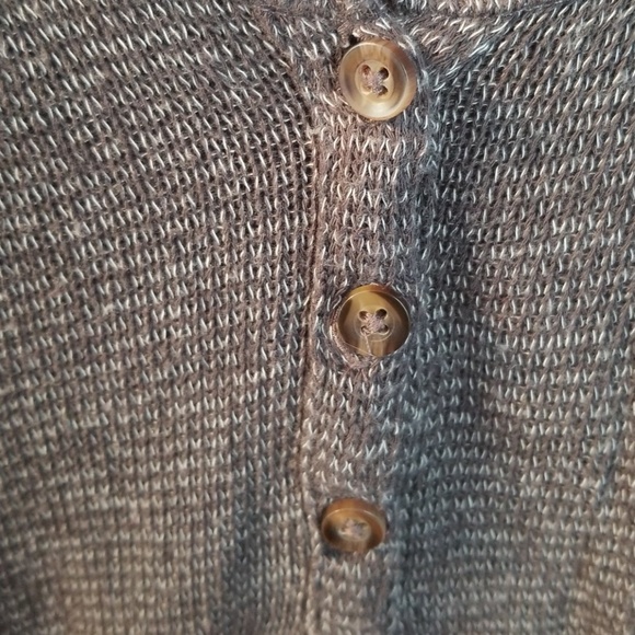 Top - Picture 4 of 5